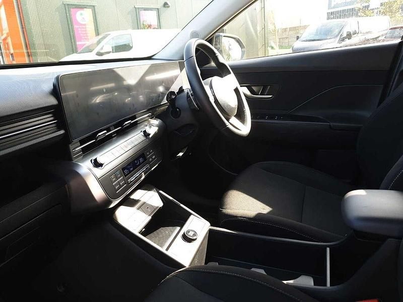 Used Hyundai Kona Advanced 129 HP (94 kW) 2025 Black SUV