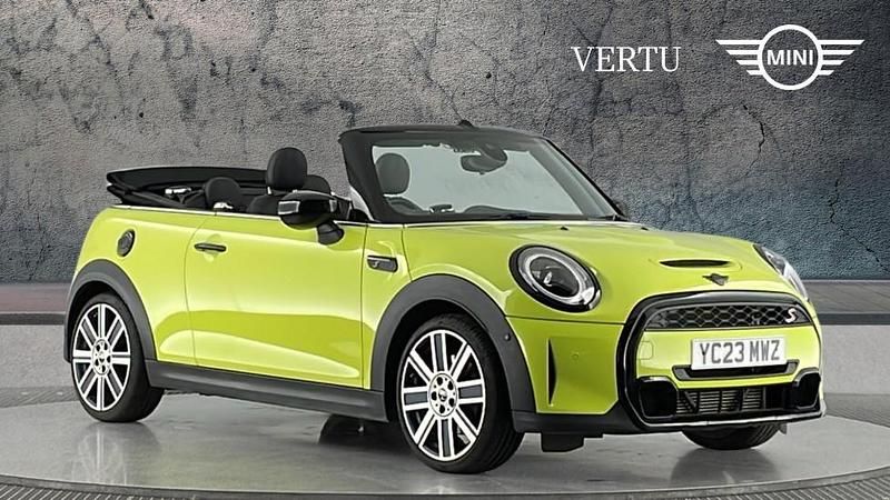 Used Mini Cooper S Exclusive 176 HP (129 kW) 2023 Yellow Hatchback