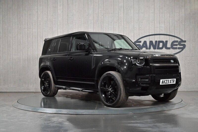 Black Used 2023 Land Rover Defender SE Dynamic SUV | £59,999 (Fair price) - Image 1/4