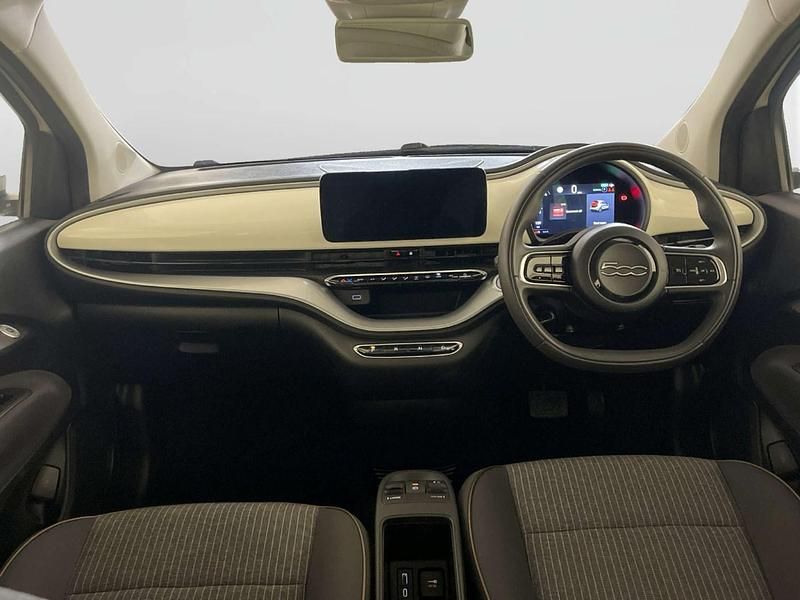 Used Fiat 500e Icon 86 kW (118 HP) 2022 White Hatchback