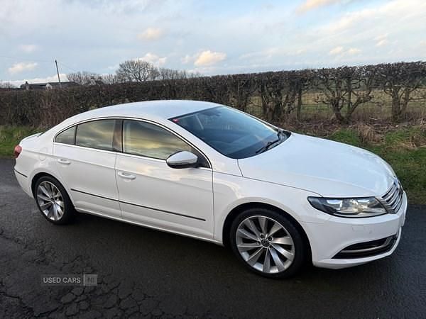 Used VW CC 2014 White Sedan