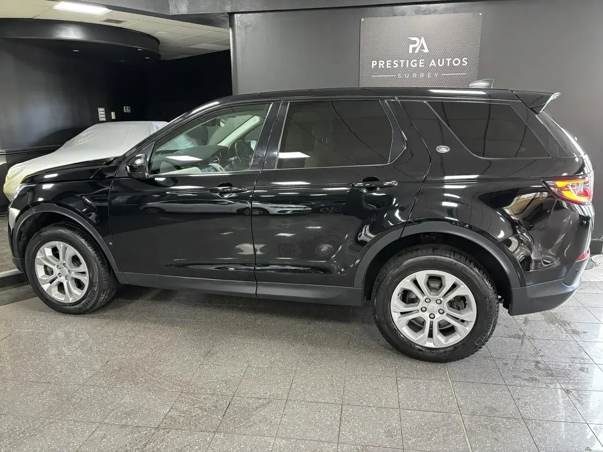 Used Land Rover Discovery Sport S 180 HP (132 kW) 2019 Black SUV