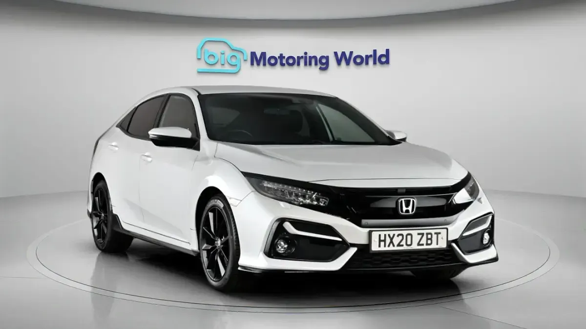 Used Honda Civic Sport 182 HP (133 kW) 2020 White Hatchback