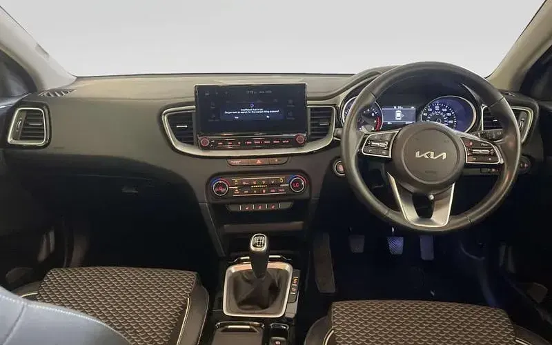 Used Kia XCeed 160 HP (117 kW) 2022 Red SUV