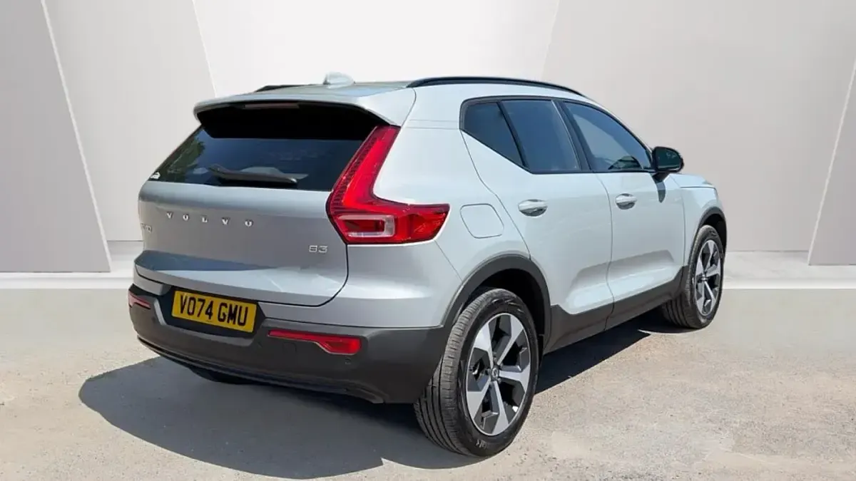 New Volvo XC40 Plus 2025 Grey SUV