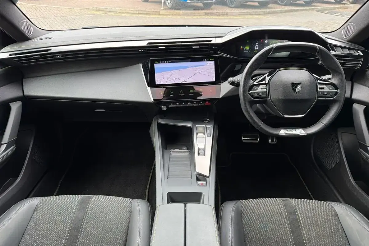 Used Peugeot 308 SW GT 134 HP (98 kW) 2025 Black Estate