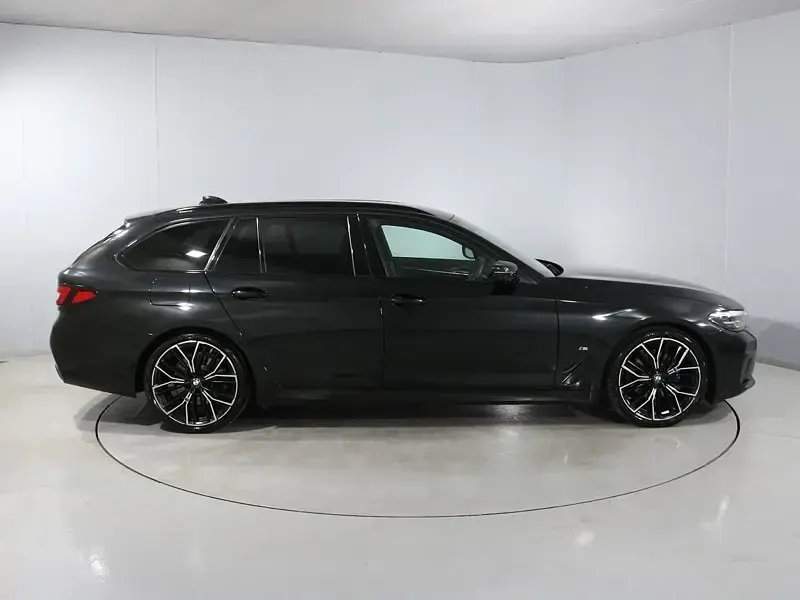 Used BMW 520 M Sport 187 HP (137 kW) 2021 Black Estate