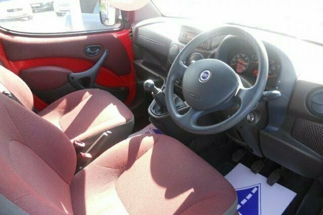 Używany Fiat Doblò 100 KM (73 kW) 2003 Minivan