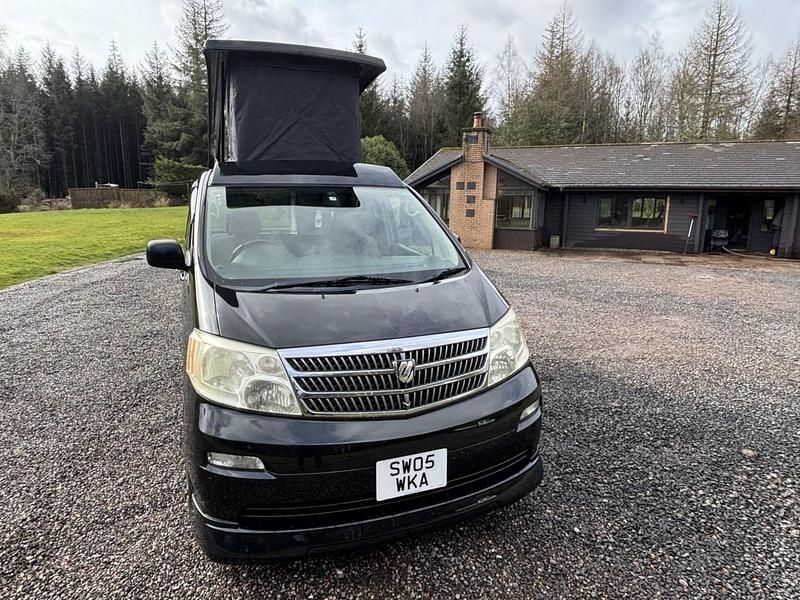 Usado Toyota Alphard 2023 Preto Monovolume