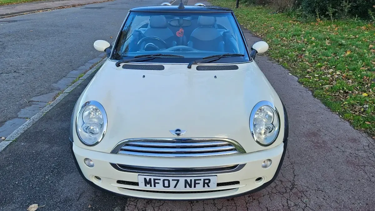 Used Mini Cooper Cabriolet 115 HP (84 kW) 2007 White Cabriolet
