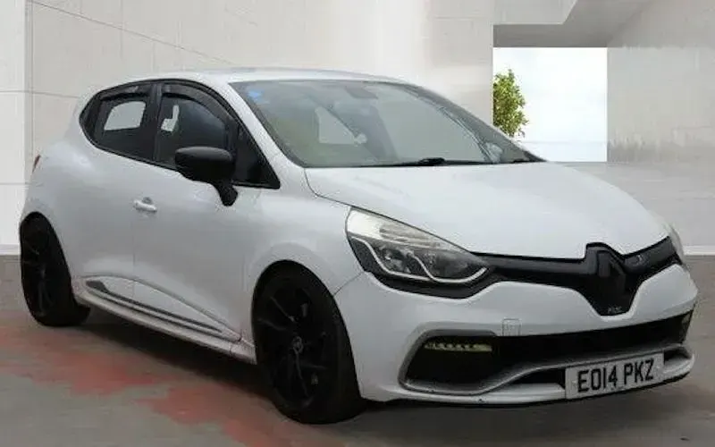 Used Renault Clio 200 HP (147 kW) 2014 Hatchback