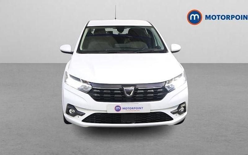 Used Dacia Sandero Comfort 91 HP (66 kW) 2022 White Hatchback