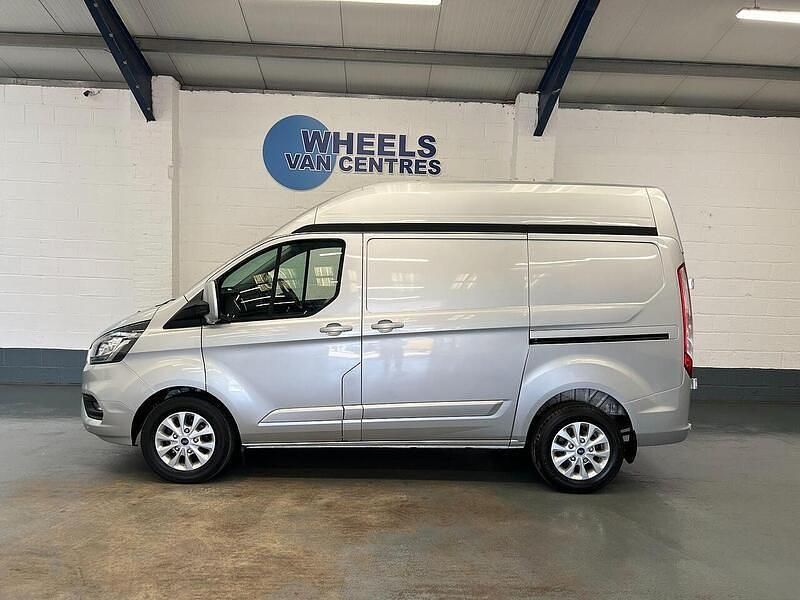Used Ford Transit Custom Limited 130 HP (95 kW) 2022 Silver Van