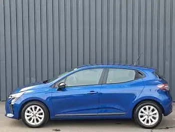 Used Renault Clio Evolution 90 HP (66 kW) 2025 Blue Hatchback