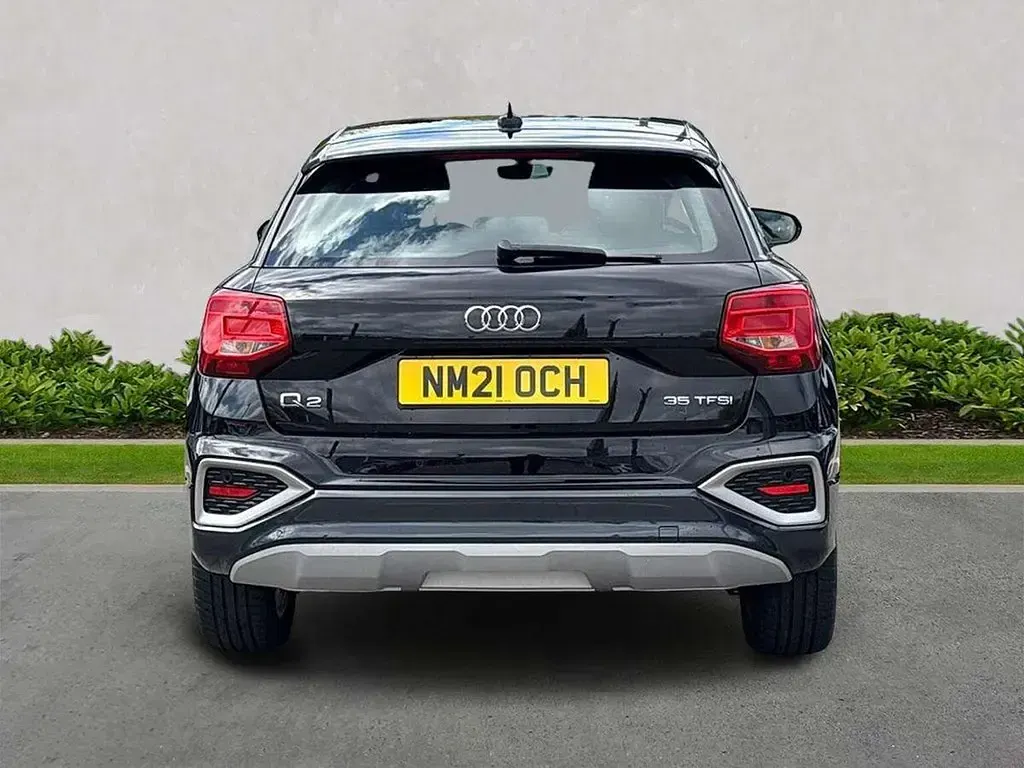 Usado Audi Q2 Sport 150 HP (110 kW) 2021 Preto SUV