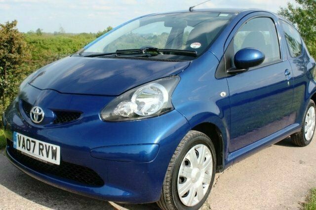Begagnad Toyota Aygo 2007 Halvkombi