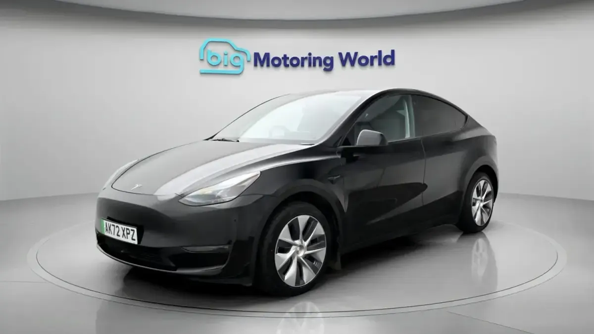 Used Tesla Model Y Long Range AWD 378 kW (514 HP) 2022 Black SUV