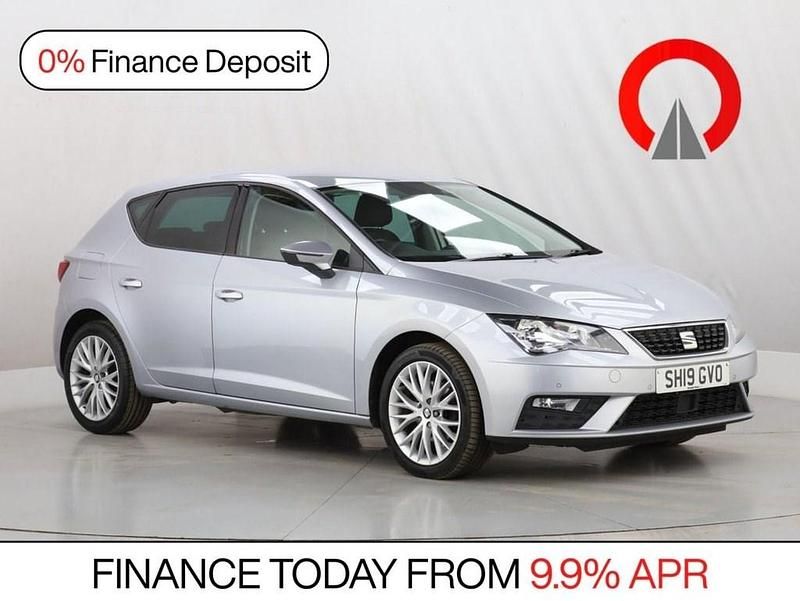 Begagnad Seat Leon SE Dynamic 115 HK (84 kW) 2019 Silver Halvkombi