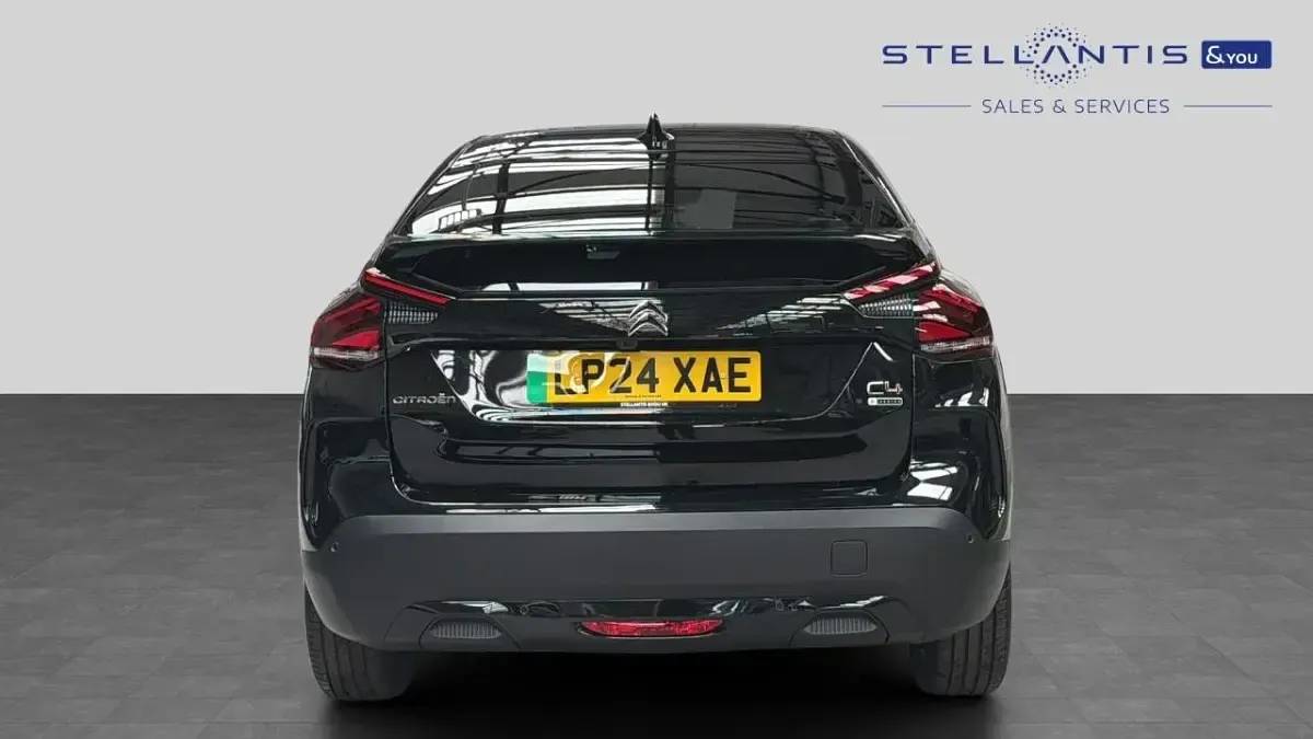 Used Citroën e-C4 98 kW (134 HP) 2024 Black Hatchback