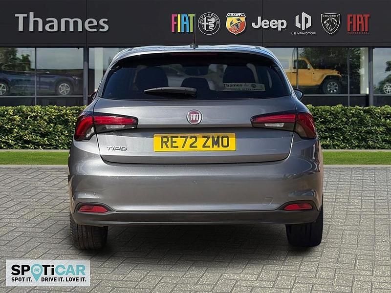 Usado Fiat Tipo Life 100 HP (73 kW) 2022 Cinzento Citadino
