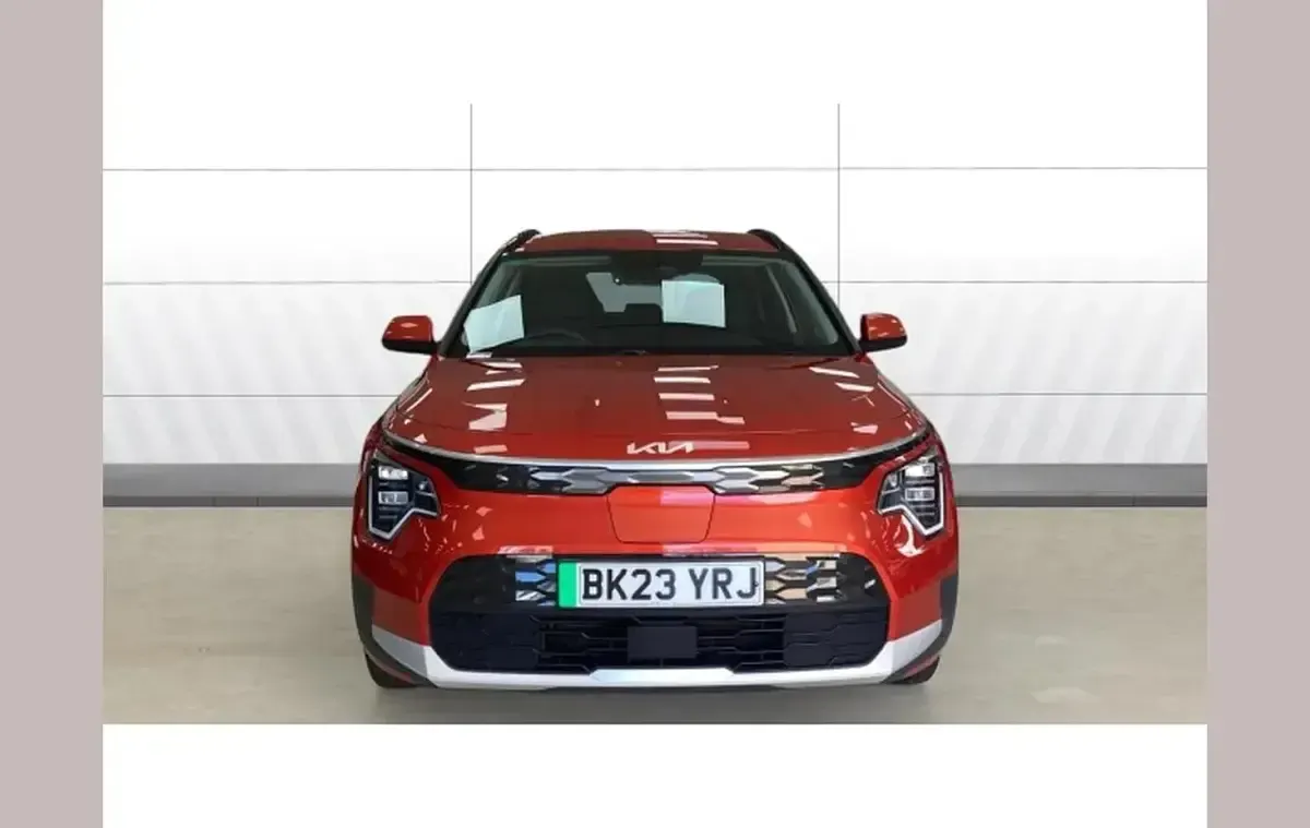 Used Kia e-Niro 150 kW (204 HP) 2023 Orange SUV