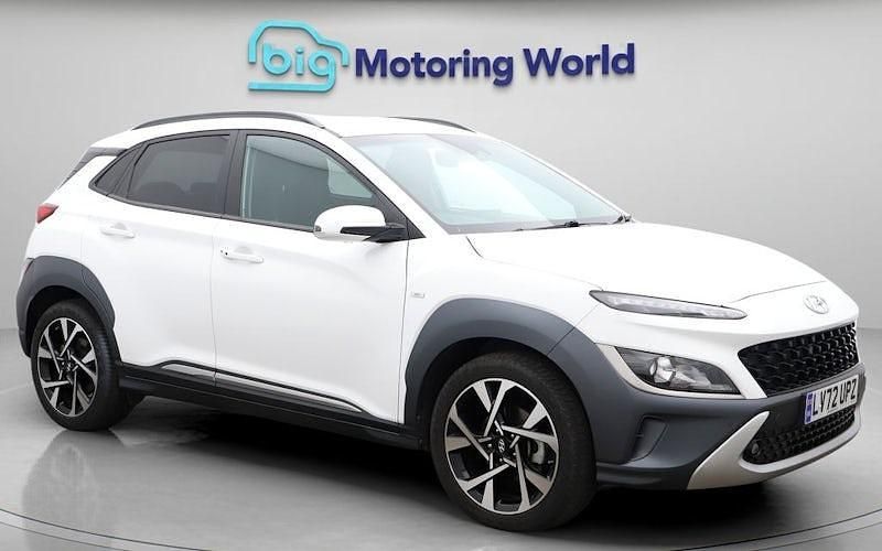 Used Hyundai Kona Premium 120 HP (88 kW) 2022 White SUV