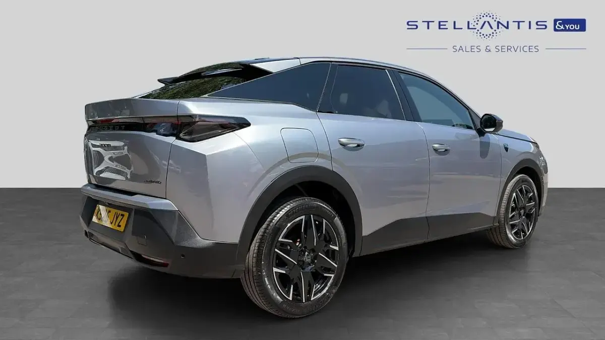 Used Peugeot 3008 GT 134 HP (98 kW) 2025 Grey SUV