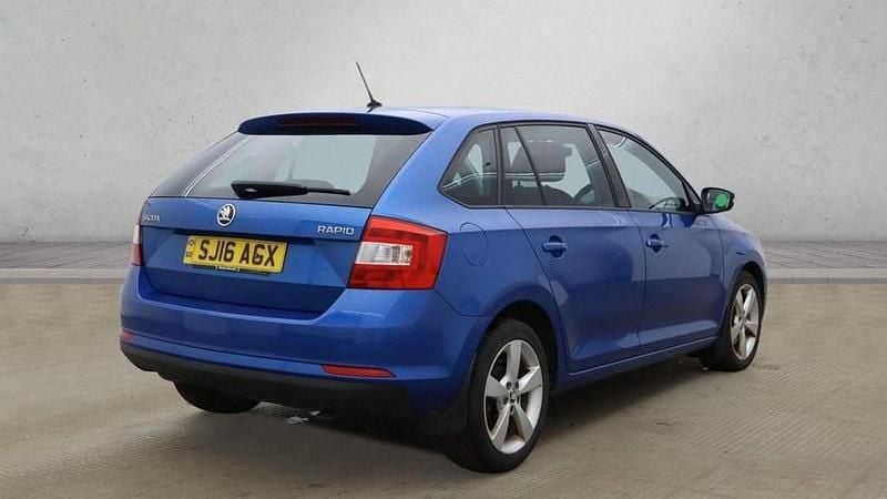 Used Skoda Rapid SE 2016 Blue Hatchback