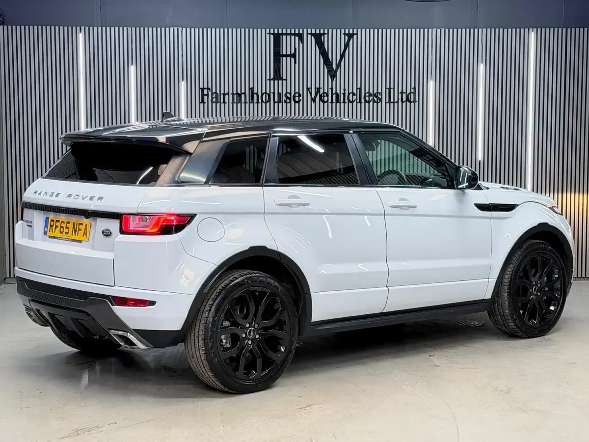 Used Land Rover Range Rover evoque HSE Dynamic 2015 White Estate