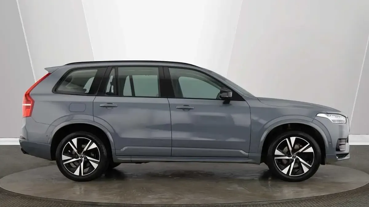 Used Volvo XC90 Plus 235 HP (172 kW) 2022 Grey SUV