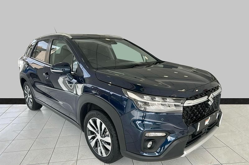 Used Suzuki SX4 115 HP (84 kW) 2023 Sphere blue pearl SUV