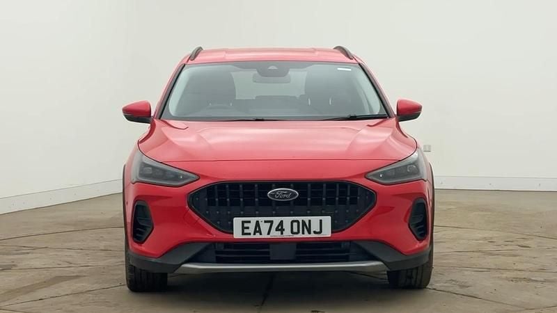 Used Ford Focus Active X 125 HP (91 kW) 2025 Red Estate