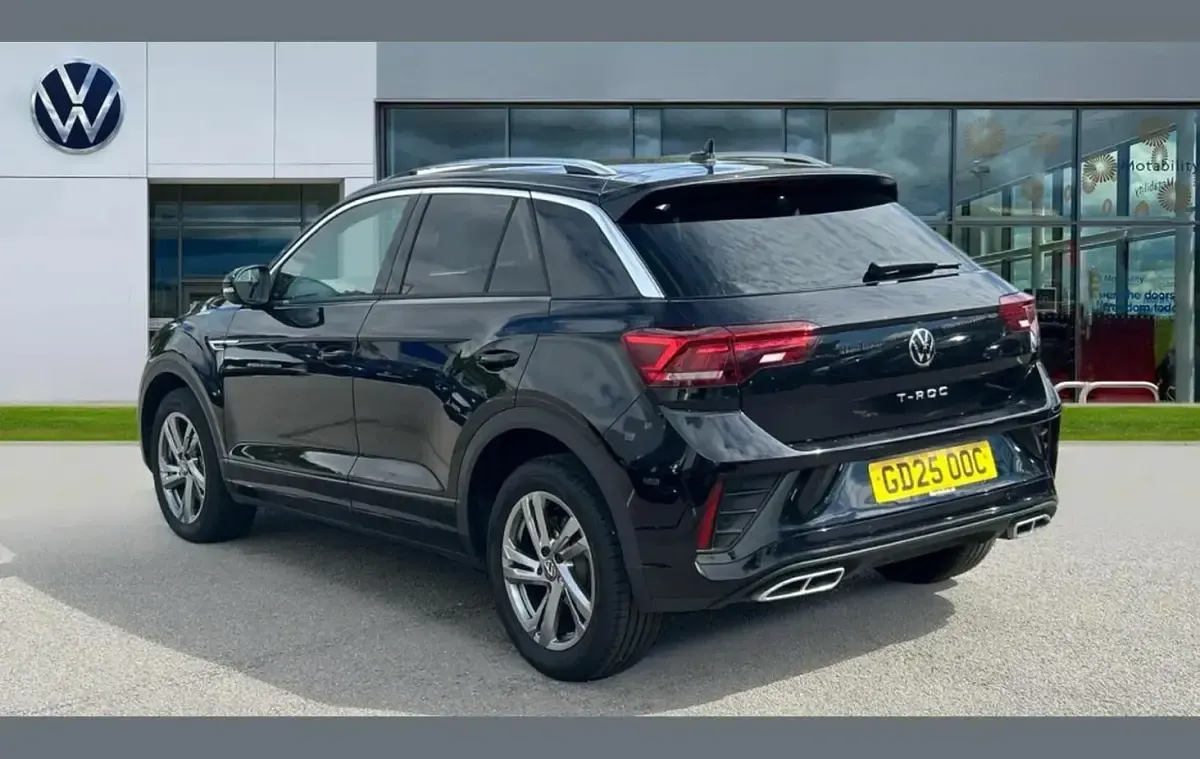 Used VW T-Roc R-line 150 HP (110 kW) 2025 Deep black pearlescent SUV