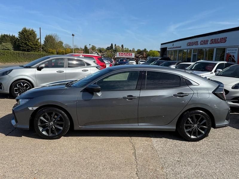 Begagnad Honda Civic SR 120 HK (88 kW) 2020 Grå Halvkombi