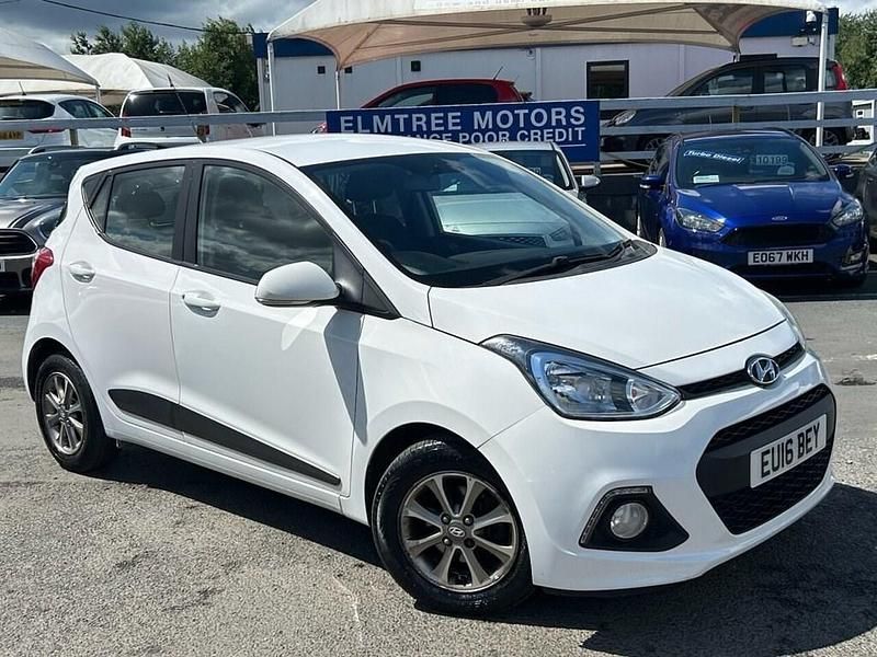 White Used 2016 Hyundai i10 Edition Hatchback | £4,199 (Fair price) - Image 1/4