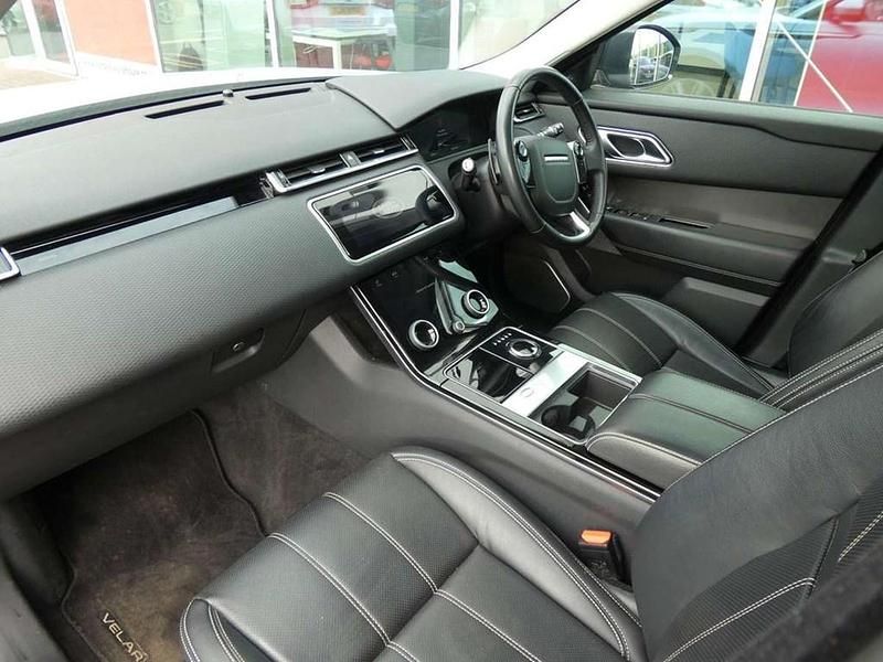 Usado Land Rover Range Rover Velar SE 177 HP (130 kW) 2019 Prateado SUV