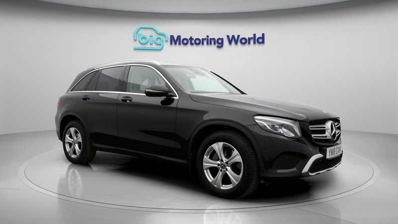 Used 2018 Mercedes GLC220 Estate | £21,300 (Fair price) - Image 1/4