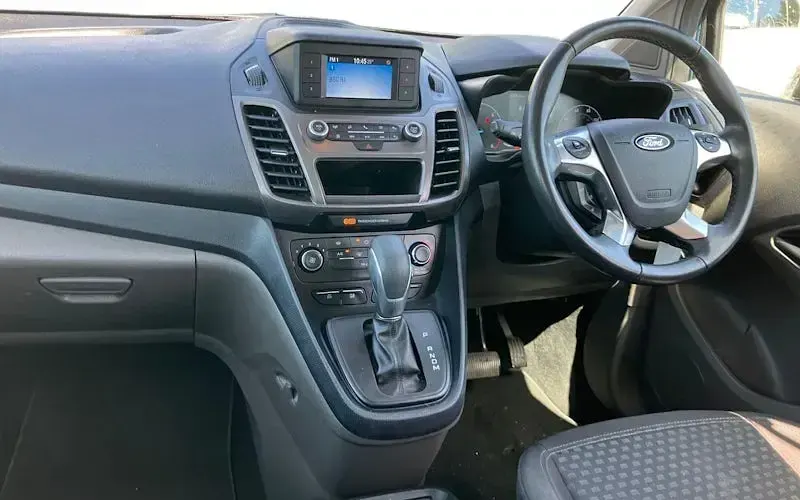 Used Ford Tourneo Zetec 120 HP (88 kW) 2021 Blue Estate