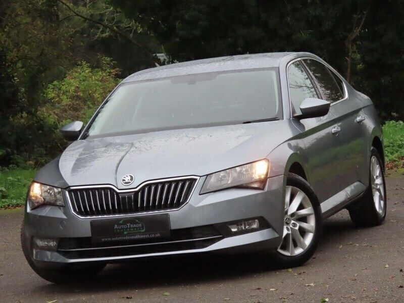 Grey Used 2018 Skoda Superb SE Technology Hatchback | £8,994 (Fair price) - Image 1/4