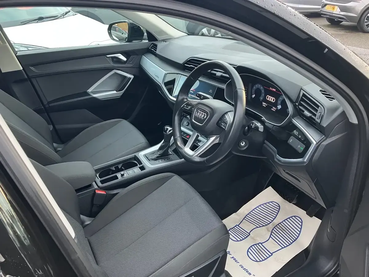 Used Audi Q3 Design 150 HP (110 kW) 2021 Black SUV