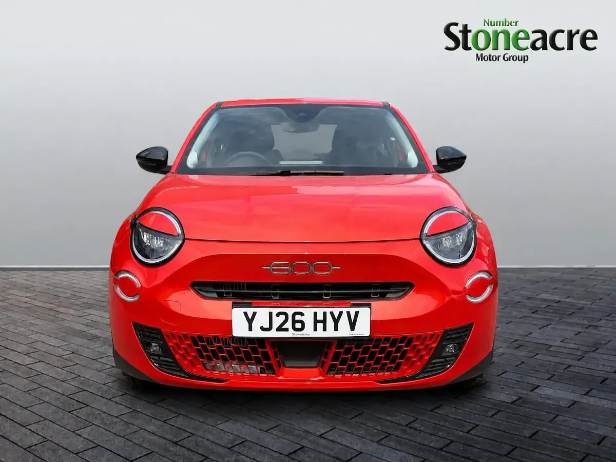 New Fiat 600 100 HP (73 kW) 2026 Orange SUV