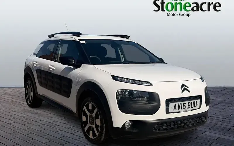 Used Citroën C4 Cactus Flair 99 HP (72 kW) 2017 Hatchback