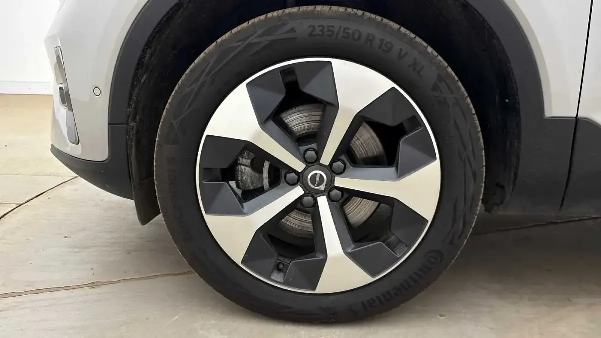Used Volvo XC40 Ultimate 194 HP (142 kW) 2023 SUV