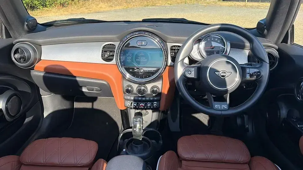 Used Mini Cooper Cabriolet Exclusive 134 HP (98 kW) 2022 Silver Cabriolet