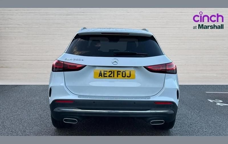 Used Mercedes GLA250 Premium 214 HP (157 kW) 2021 White SUV