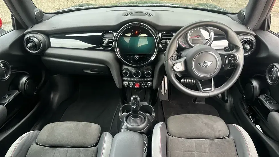 Used Mini John Cooper Works Hatch 228 HP (167 kW) 2022 Green Hatchback