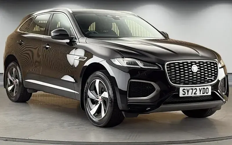Käytetty Jaguar F-Pace R-Dynamic 204 HP (150 kW) 2024 Katumaasturi