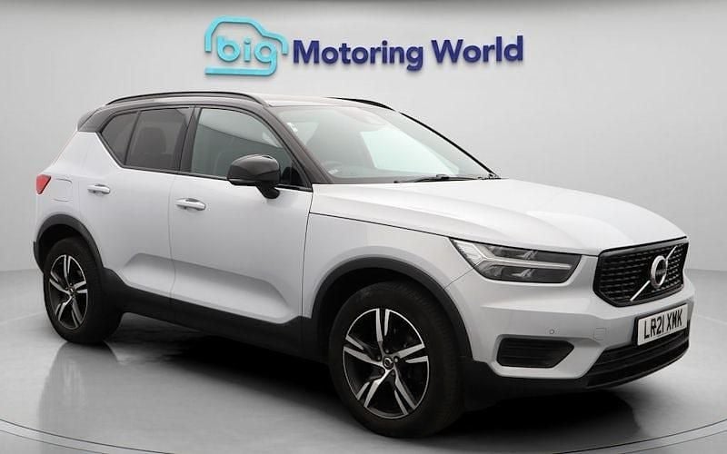 Used 2022 Volvo XC40 R-Design SUV | £20,100 (Fair price) - Image 1/4