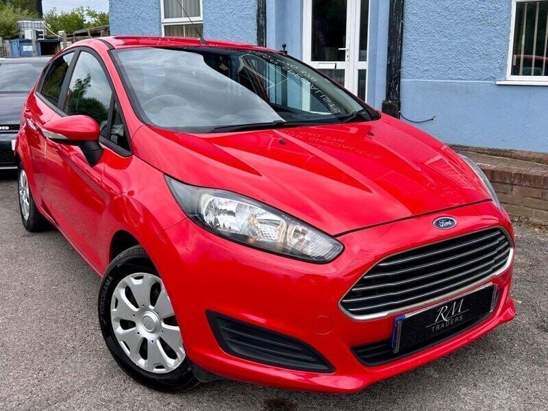 Red Used 2013 Ford Fiesta Style Hatchback | £1,995 (Super price) - Image 1/4