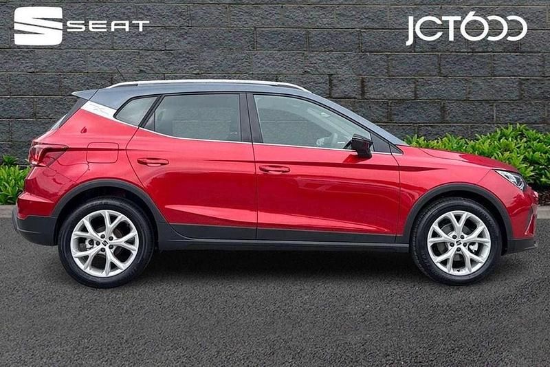 Used Seat Arona FR 113 HP (83 kW) 2025 Red SUV